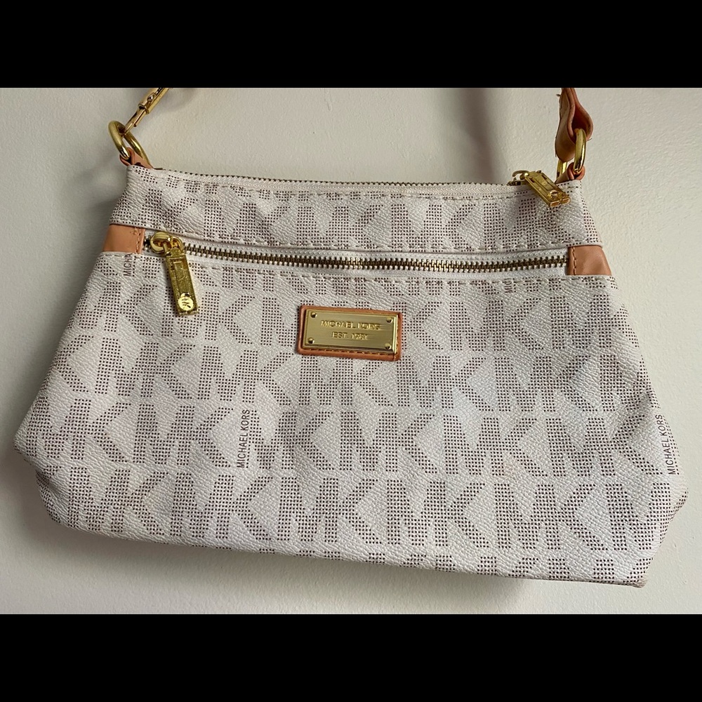 Small Michael Kors logo bag
